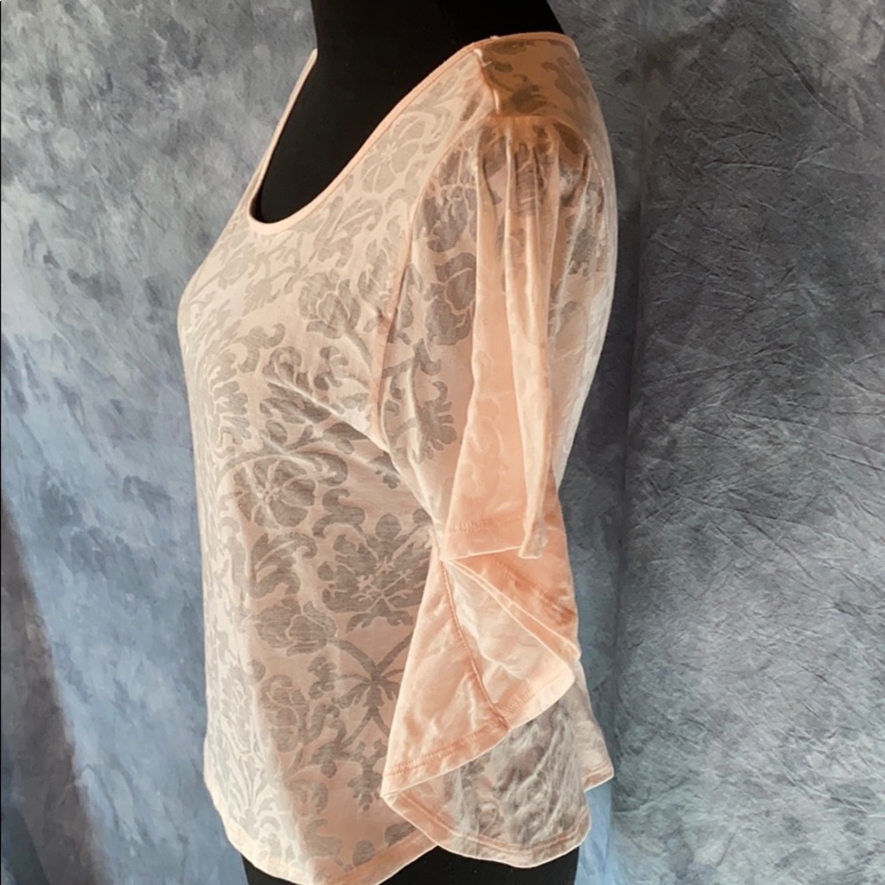 💚 3 for $15 💚 - Express Lightweight Burnout Shirt size XS